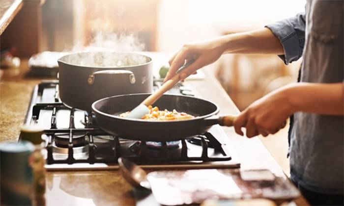 mo thay nau an 1 Mơ thấy nấu ăn mang nhiều ý nghĩa khác nhau, chủ yếu là điềm báo may mắn